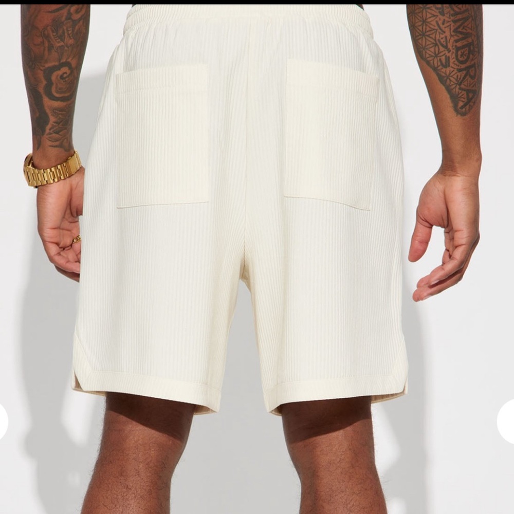 Fashion Nova Men’s “Show Up” Ribbed Basketball Shorts – Off White/Cream Size M - Picture 5 of 7